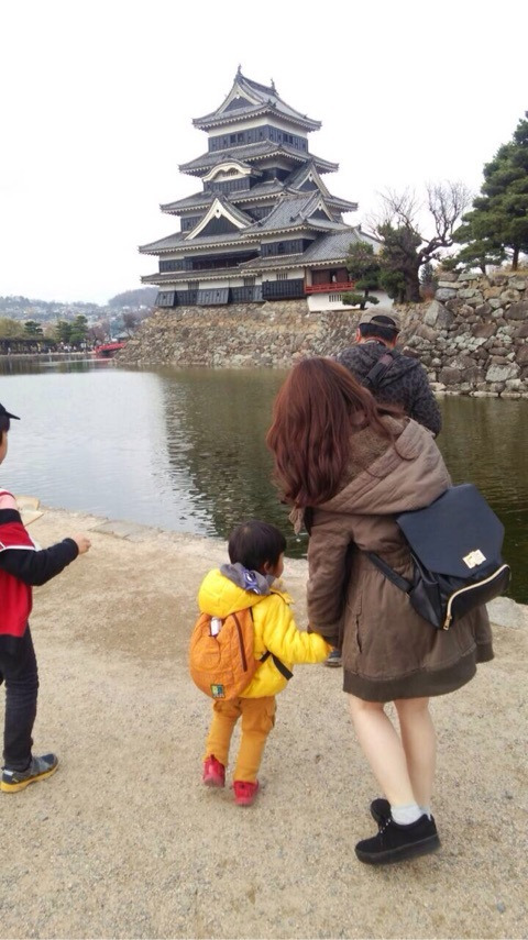 {BD9B8C48-56BC-4D22-ACD6-CE6B0630C09D:01}