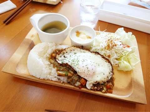 {AC0B23A0-AE47-4708-8F4F-35AF96916855}