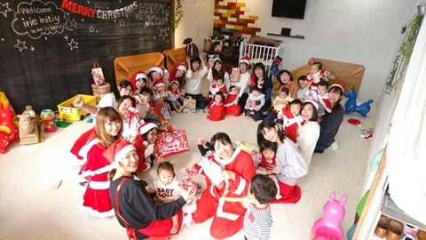 {42AF1E8F-469B-4E53-8B88-89B4989E0035}