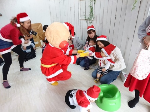 {2052D363-3A7D-4000-837D-79373B6AA31E}